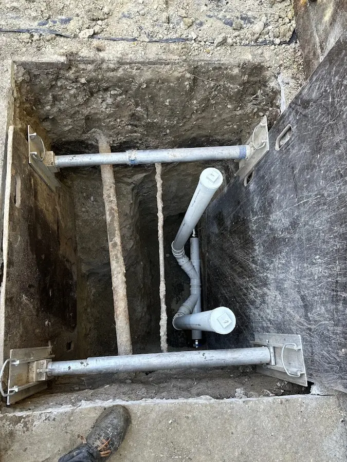 Experienced plumber completing Drain Cleaning work in Joplin